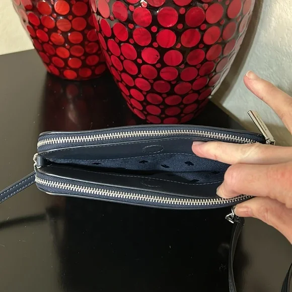 Kate Spade x Disney Alice in Wonderland Double Compartment Crossbody - Picture 10 of 13